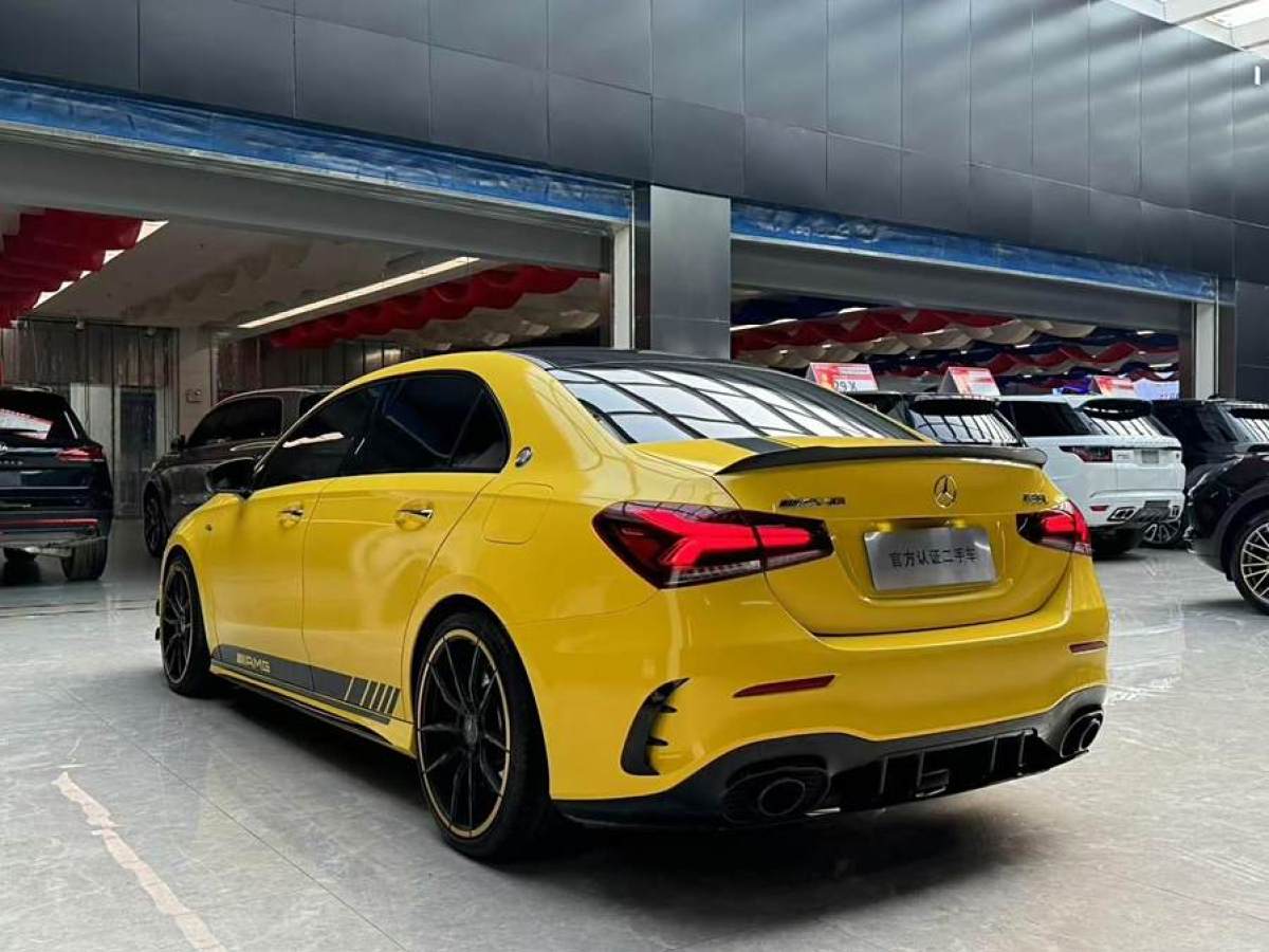 奔馳 奔馳A級AMG  2022款 AMG A 35 L 4MATIC 熾夜特別版圖片