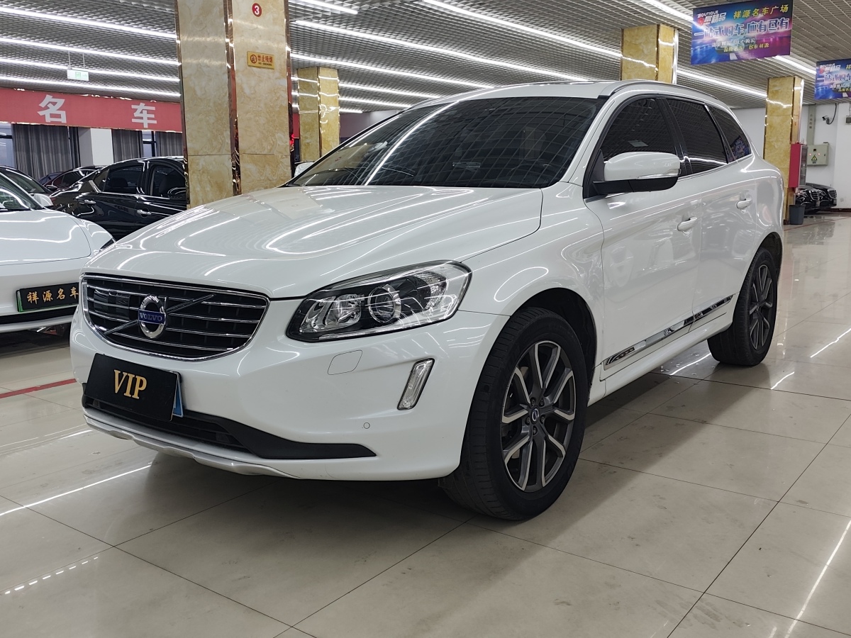 沃爾沃 XC60  2017款 T5 AWD 智遠(yuǎn)升級(jí)版圖片