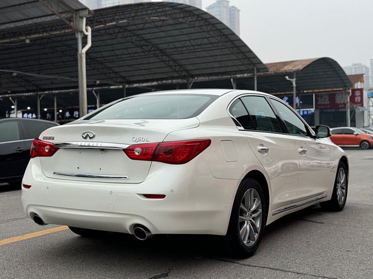 英菲尼迪 Q50L  2016款 2.0T 悅享版圖片