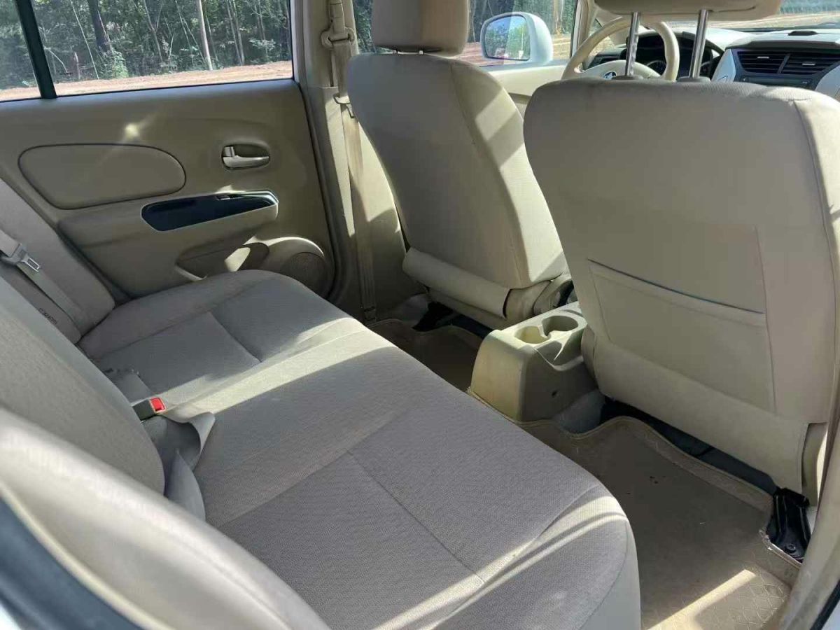 啟辰 D50  2014款 1.6L 手動精彩版圖片