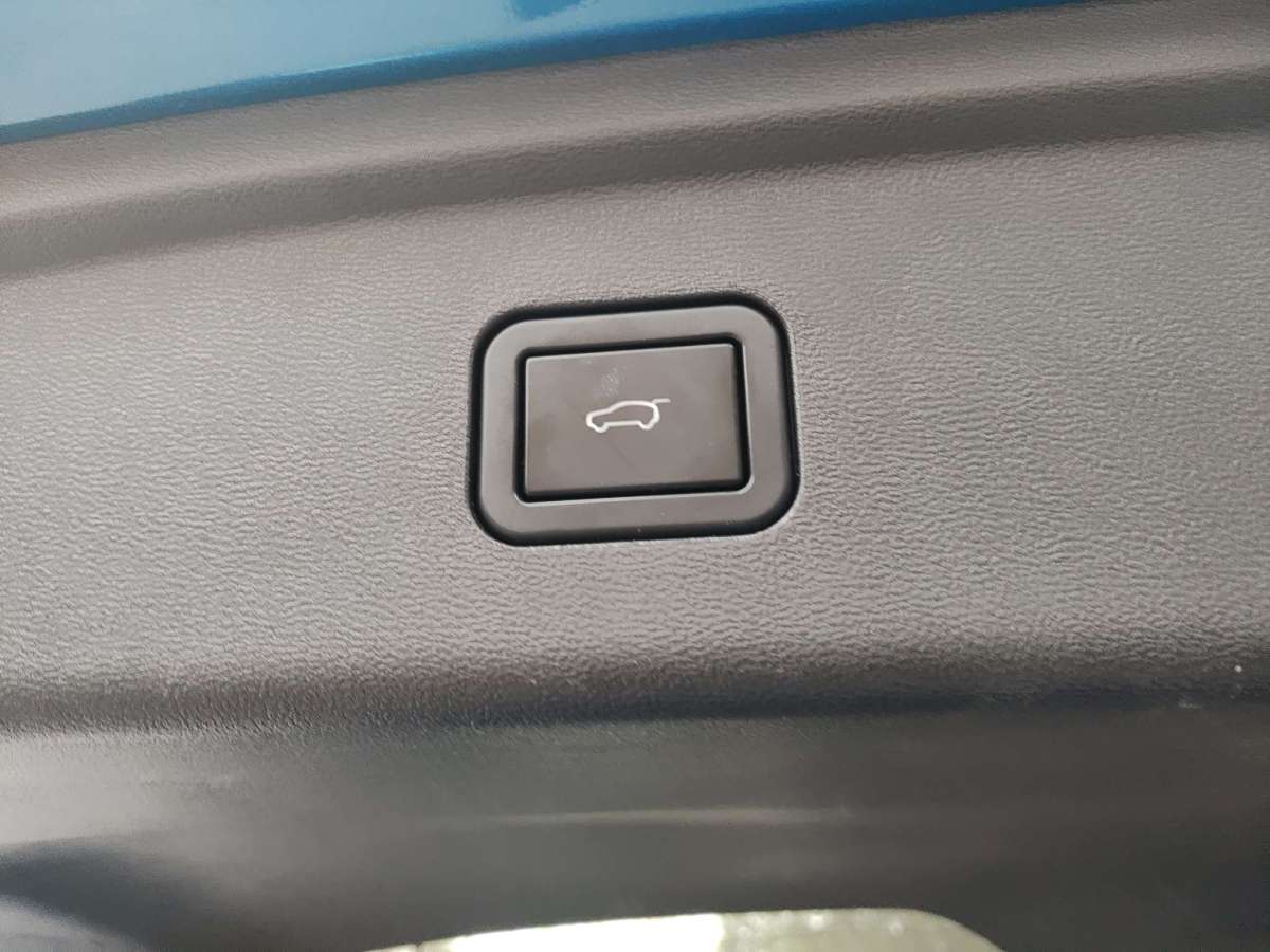 WEY VV6  2019款  2.0T 兩驅(qū)超豪型 國VI圖片