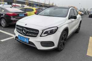 奔驰GLA 奔驰 GLA 220 4MATIC 运动型