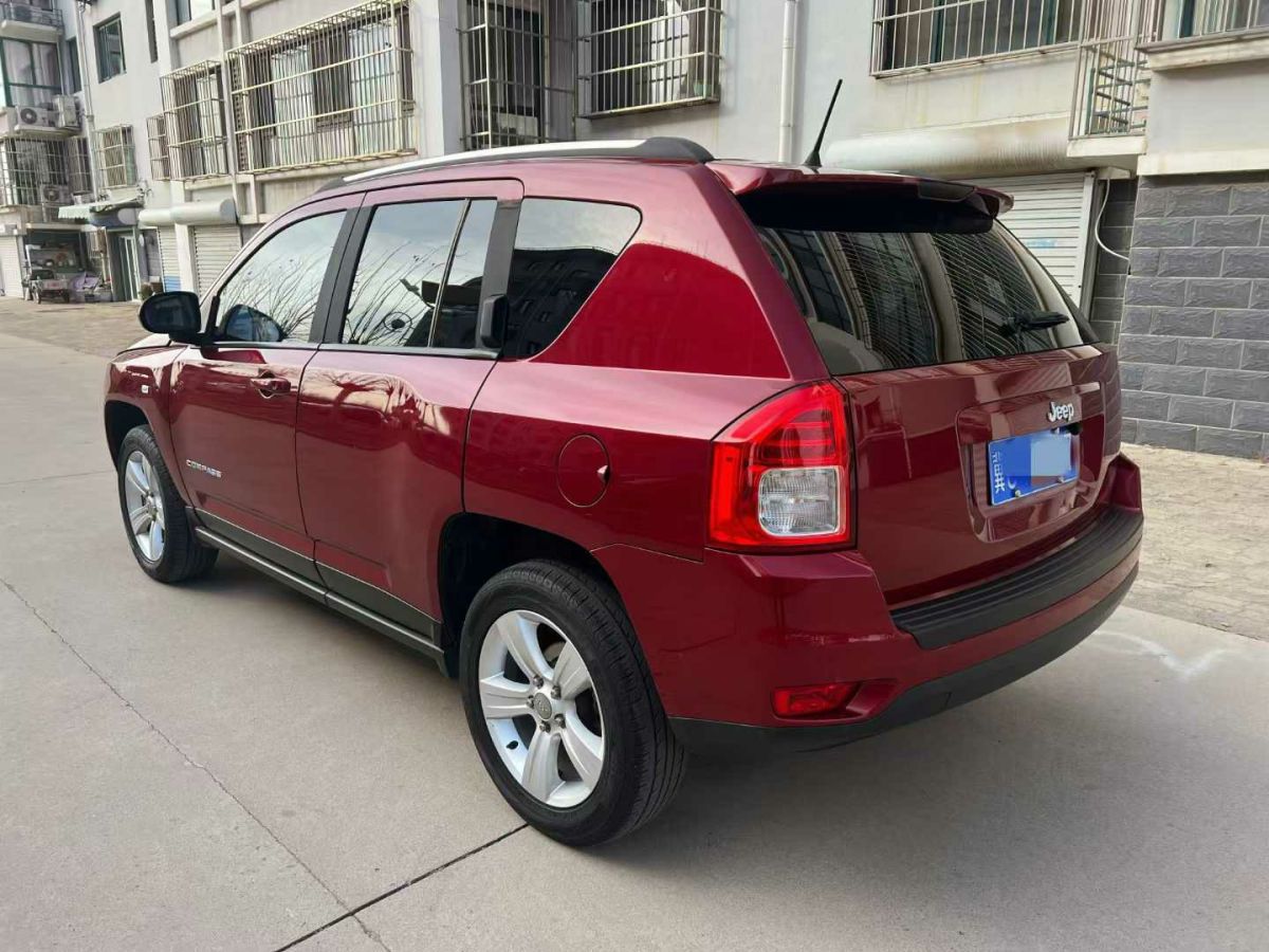 Jeep 指南者  2012款 2.0L 兩驅(qū)豪華版圖片