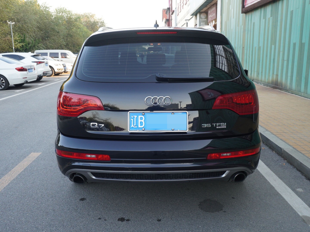 奧迪 奧迪Q7  2014款 35 TFSI 運(yùn)動(dòng)型圖片