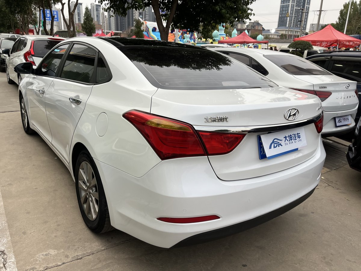 2015年2月現(xiàn)代 名圖  2014款 1.8L 自動智能型GLS