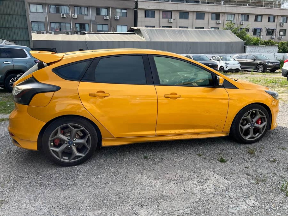 福特 福克斯  2013款 2.0T ST 橙色版圖片