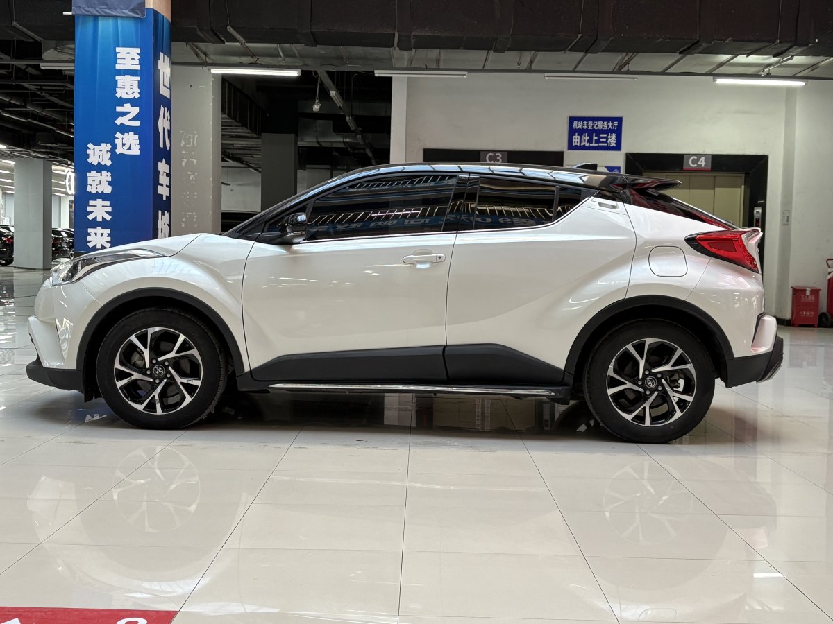 2018年10月豐田 C-HR  2018款 2.0L 領(lǐng)先版 國(guó)V