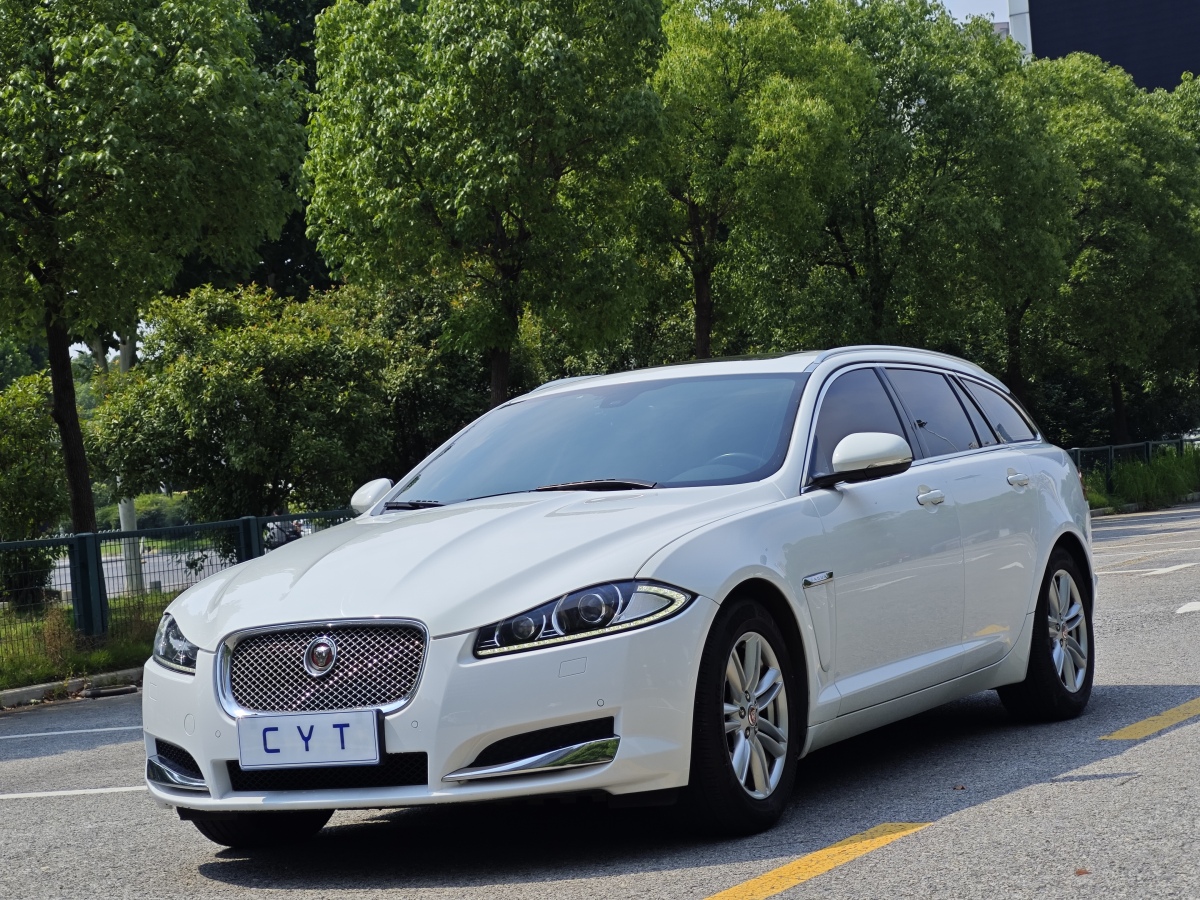 2016年4月捷豹 XF  2015款 XF 2.0T Sportbrake 風(fēng)華版