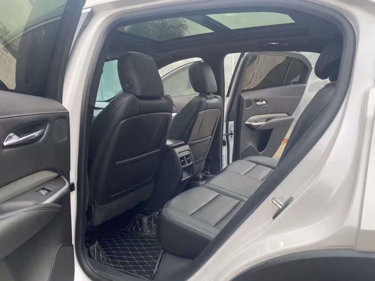 凱迪拉克 XT4  2020款 改款 28T 兩驅(qū)領(lǐng)先型圖片