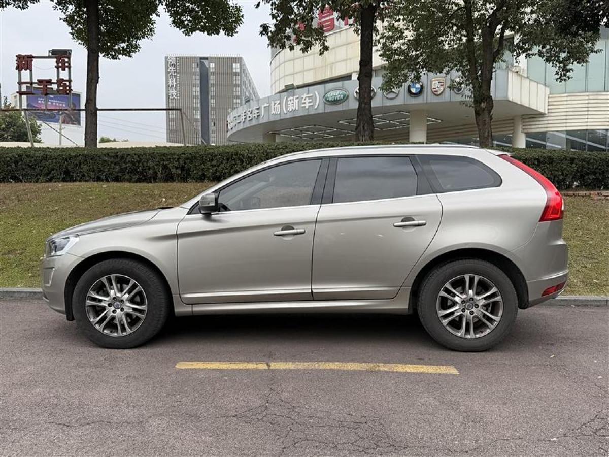 沃爾沃 XC60  2015款 T5 智進(jìn)版圖片