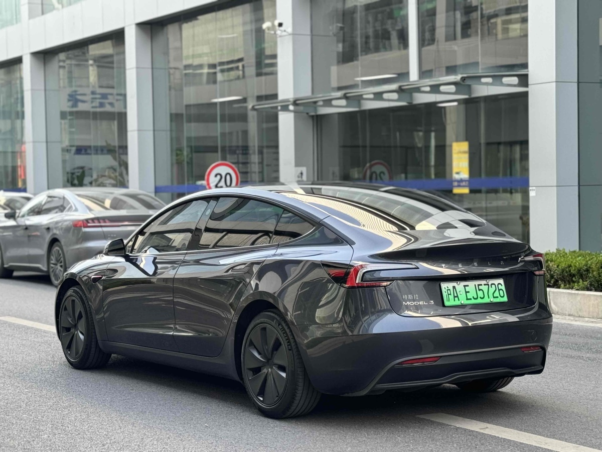 特斯拉 Model 3  2023款 煥新版 后輪驅(qū)動(dòng)圖片