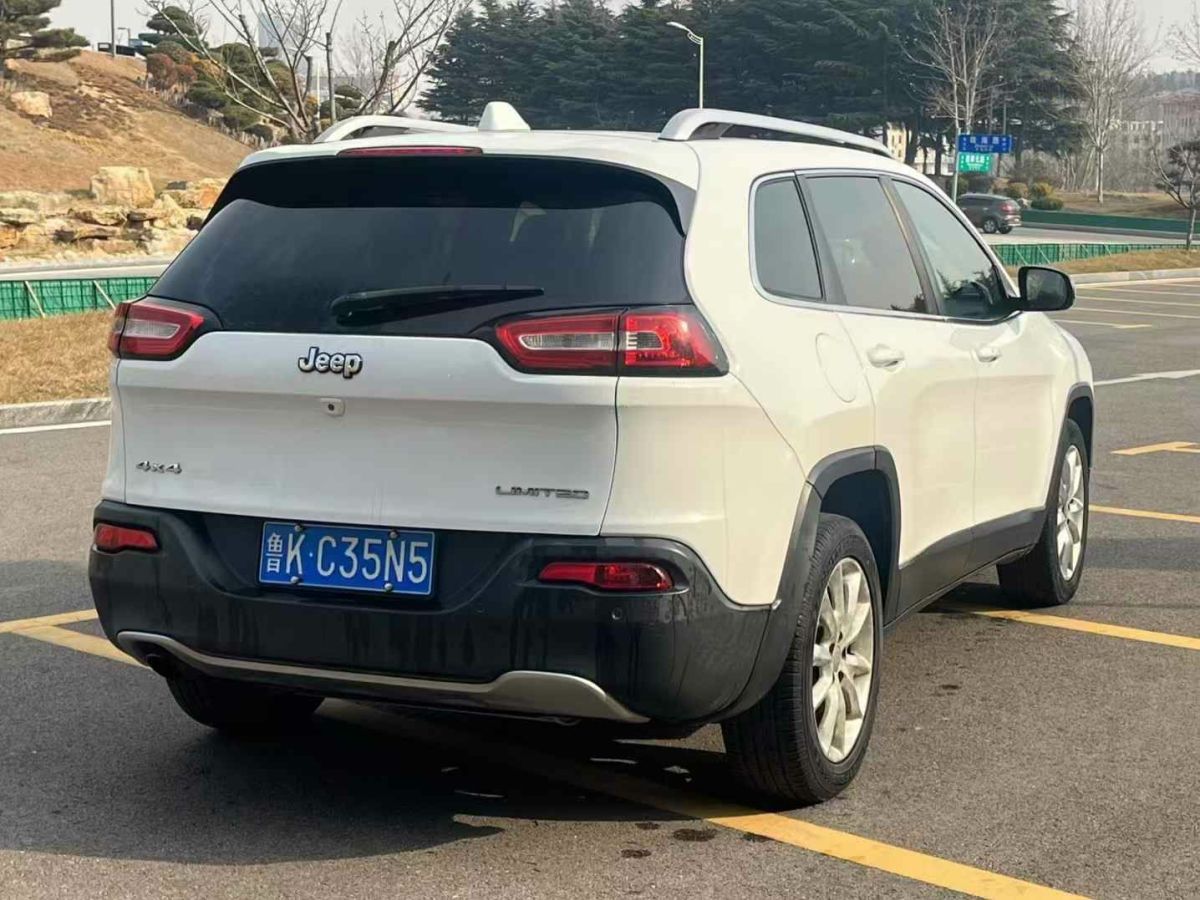 Jeep 自由光  2015款 2.4L 精英版圖片