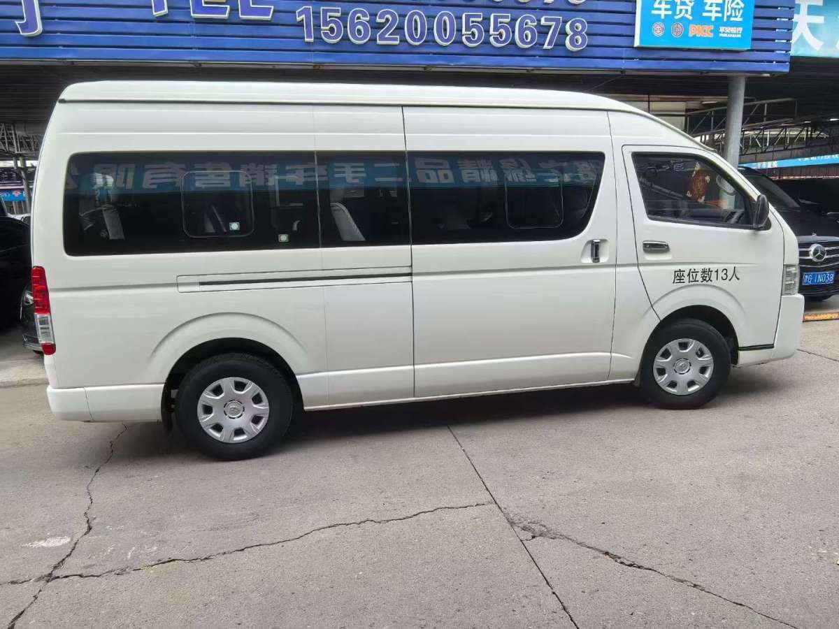 2016年6月豐田 HIACE  2011款 2.7L手動標準版13座