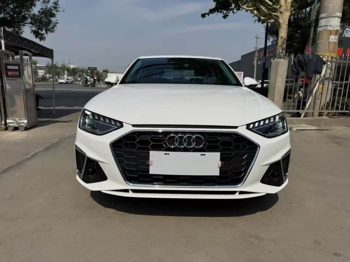 奧迪 奧迪A4L  2022款 40 TFSI 時(shí)尚動感型圖片