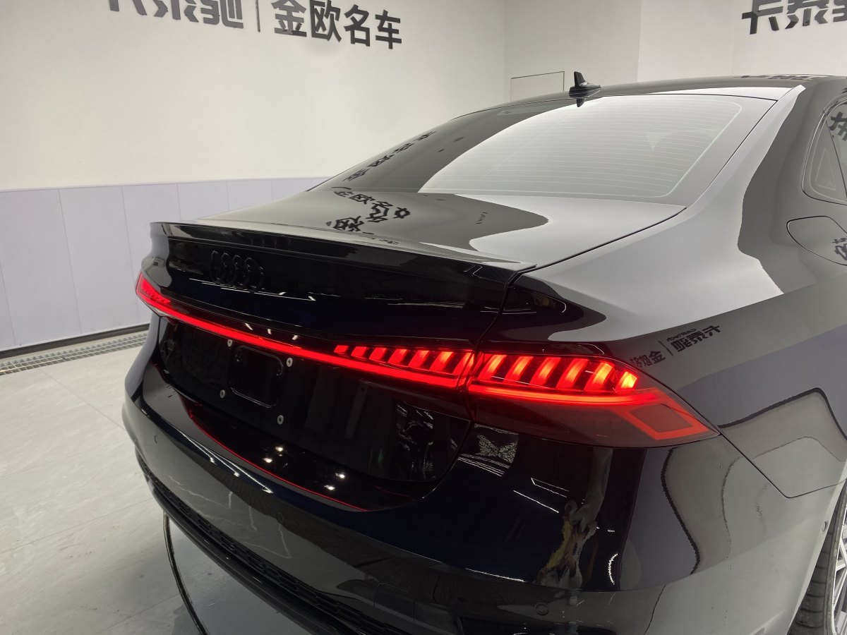 奧迪 奧迪A7L  2023款 45 TFSI quattro S-line 黑武士版圖片