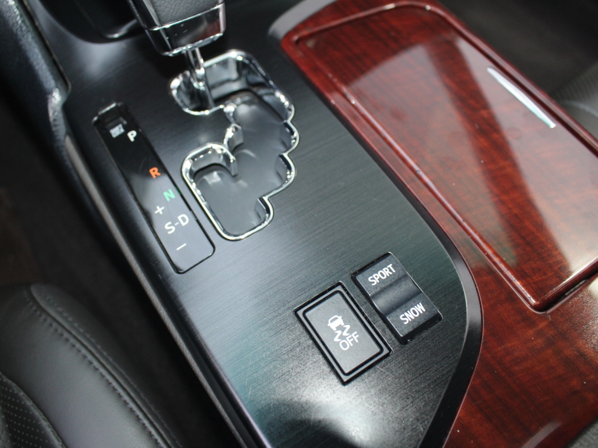 丰田 皇冠  2011款 2.5L Royal 真皮天窗特别版图片