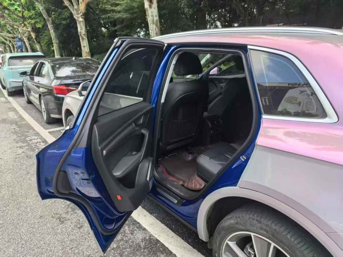 奧迪 奧迪Q5 e-tron  2022款 40 e-tron 星耀型 機甲套裝圖片