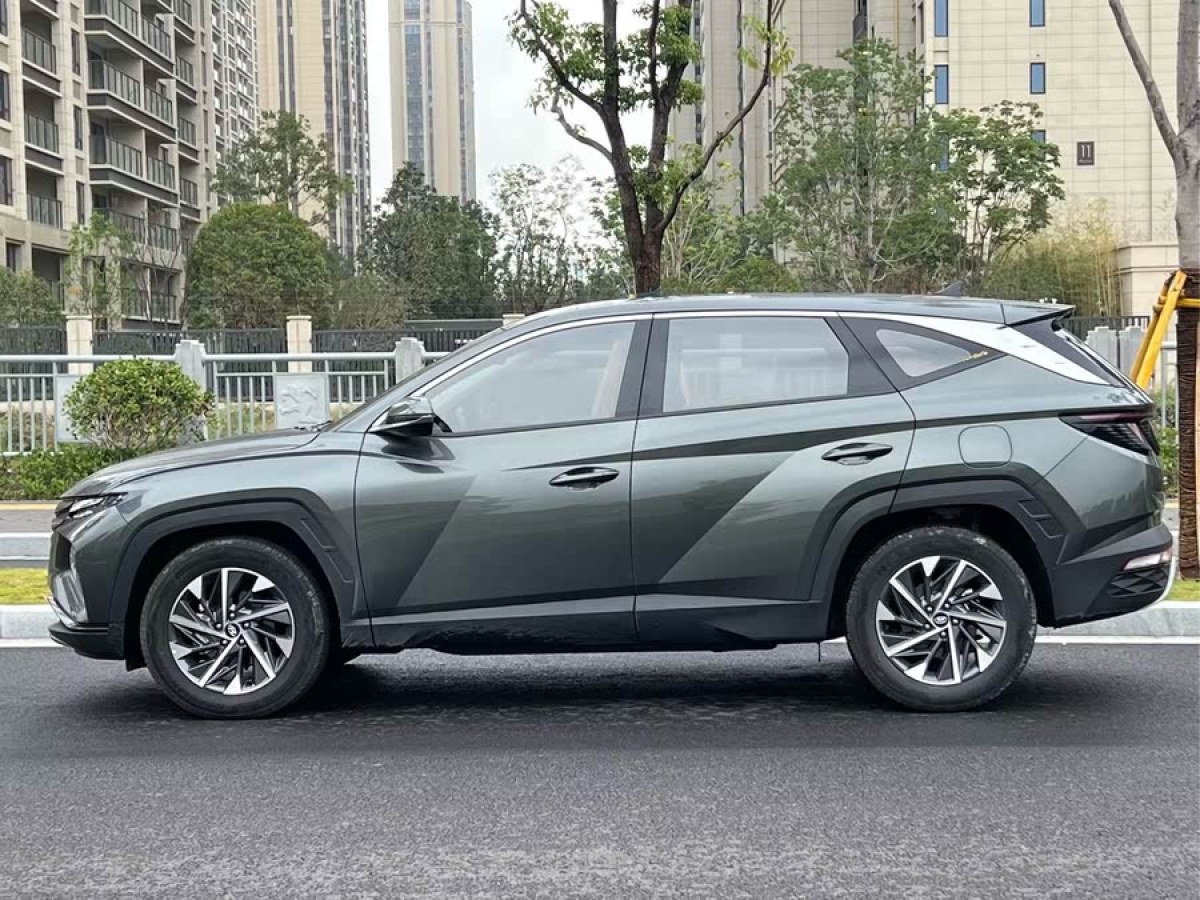 現(xiàn)代 途勝  2022款 途勝L 1.5T LUX尊貴版 N Line圖片