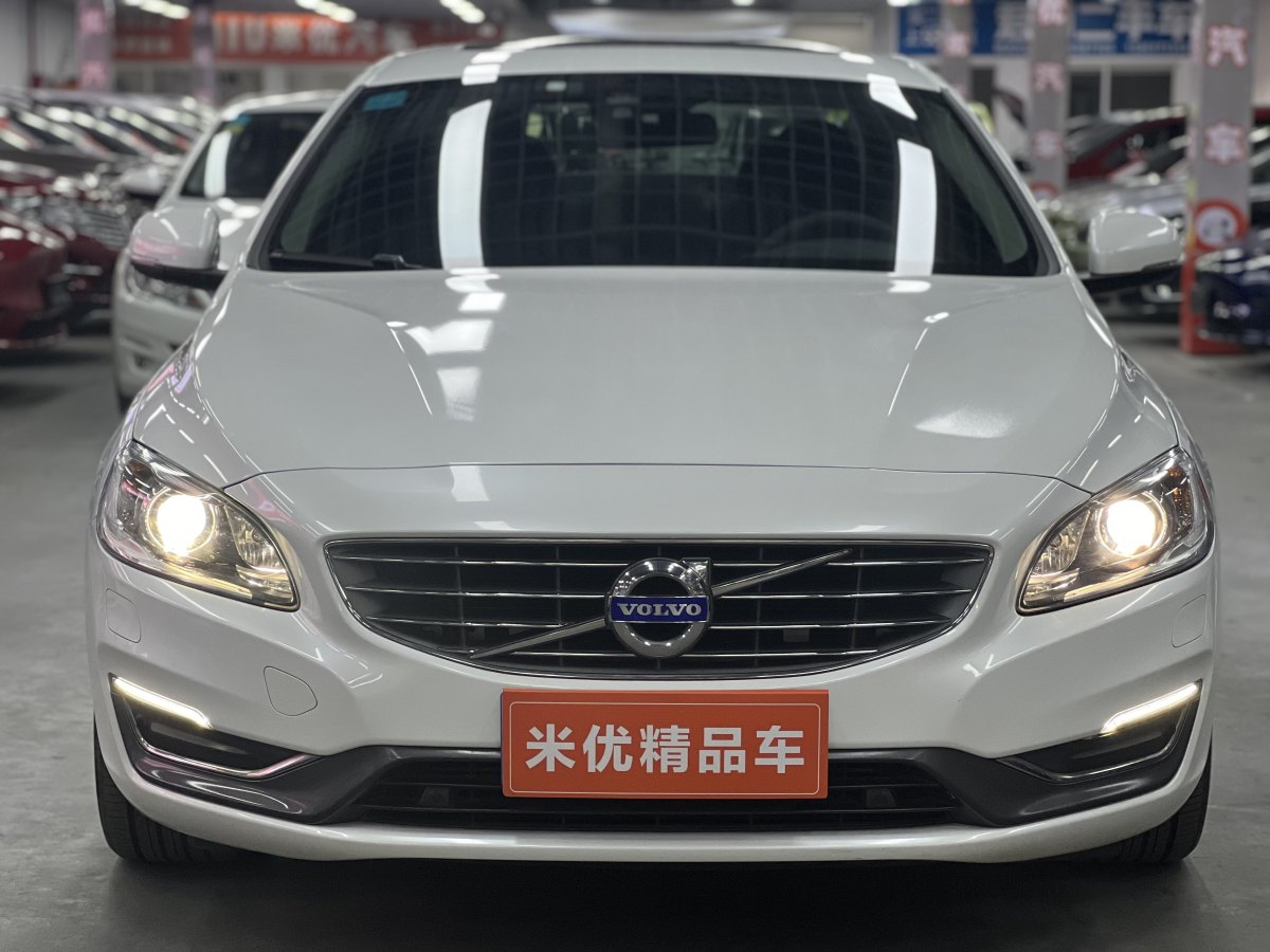 沃尔沃 S60  2016款 S60L 2.0T T5 智驭版图片