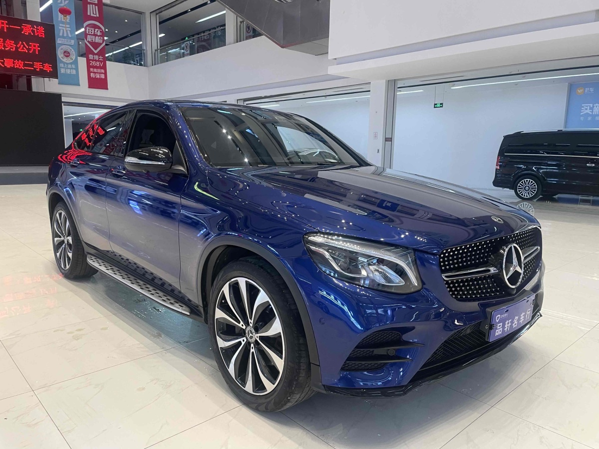 奔馳 奔馳GLC  2022款 改款 GLC 260 4MATIC 轎跑SUV圖片