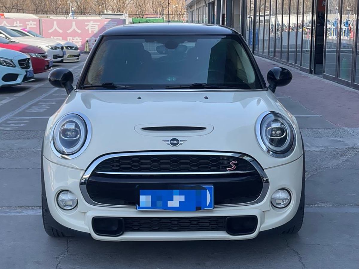 MINI CLUBMAN  2018款 2.0T COOPER S 經(jīng)典派圖片