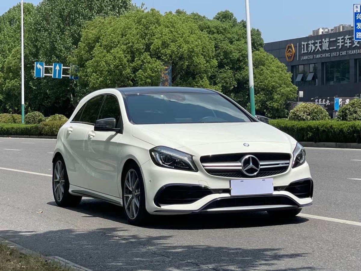 奔馳 奔馳A級(jí)AMG  2017款 改款 AMG A 45 4MATIC圖片