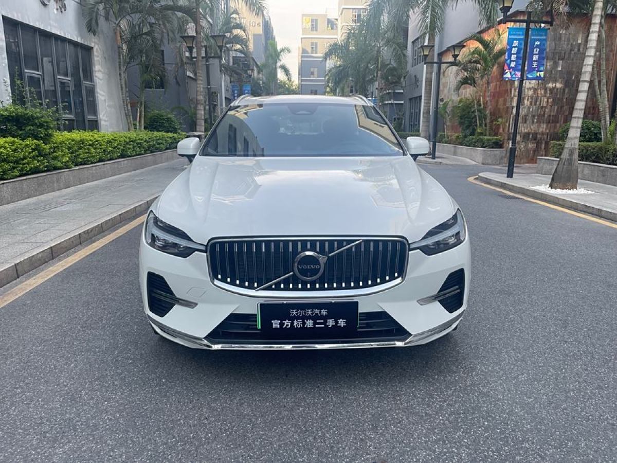 沃爾沃 XC60新能源  2024款 T8 插電混動 長續(xù)航四驅(qū)智雅豪華版圖片