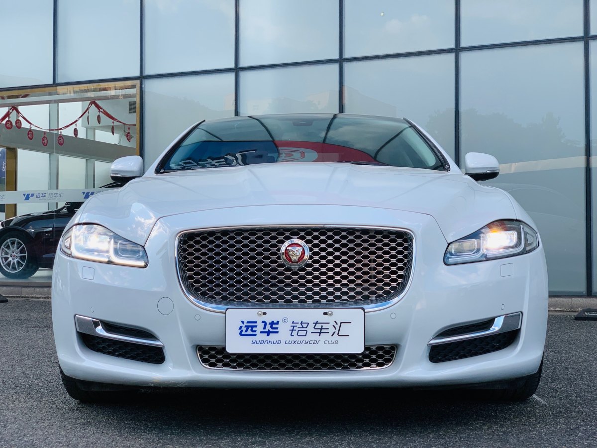 捷豹 XJ  2016款 XJL 3.0 SC 兩驅(qū)尊享商務(wù)版圖片