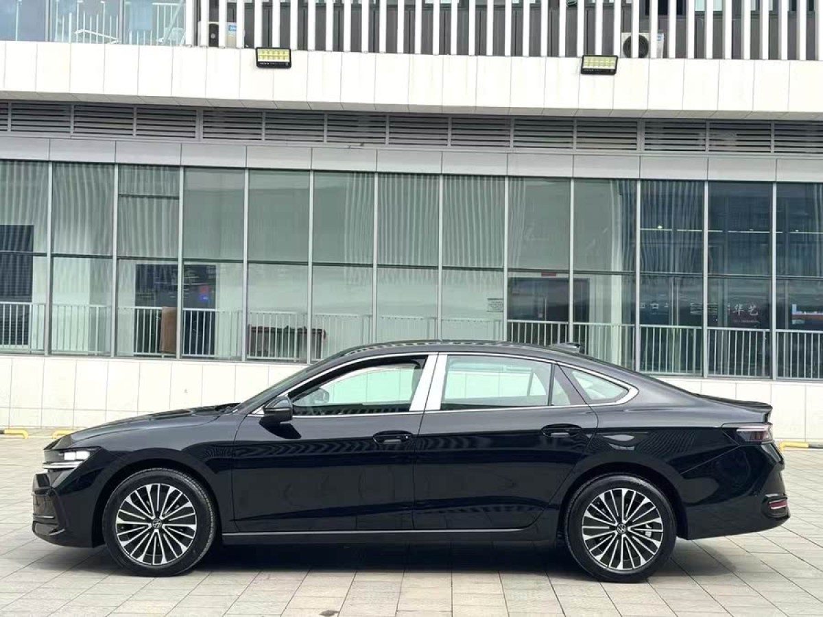 大眾 邁騰  2024款 380TSI DSG尊貴版大邁包圖片