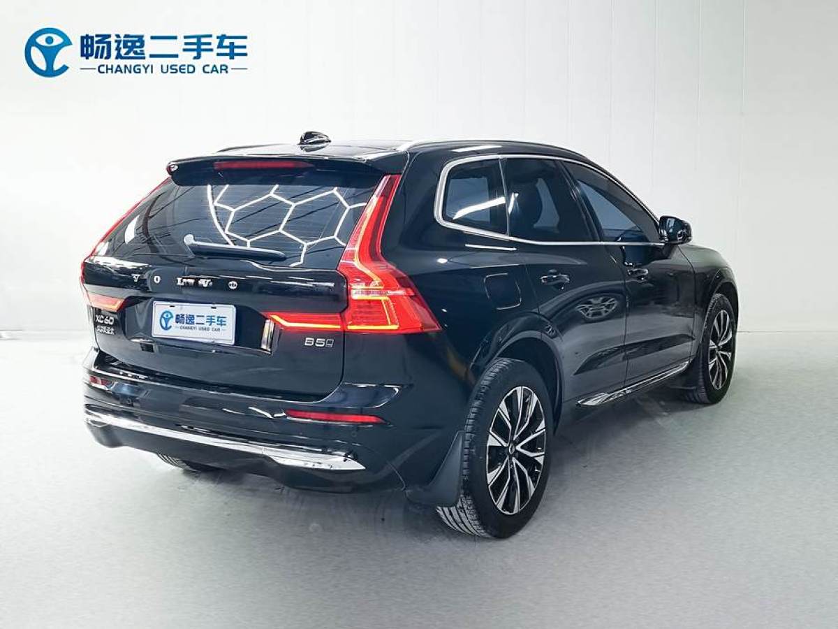 2023年1月沃爾沃 XC60  2022款 B5 四驅(qū)智遠(yuǎn)豪華版