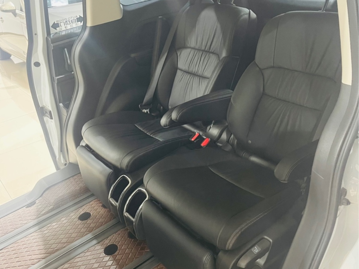 本田 奧德賽  2022款 2.0L e:HEV 銳?領(lǐng)享版圖片