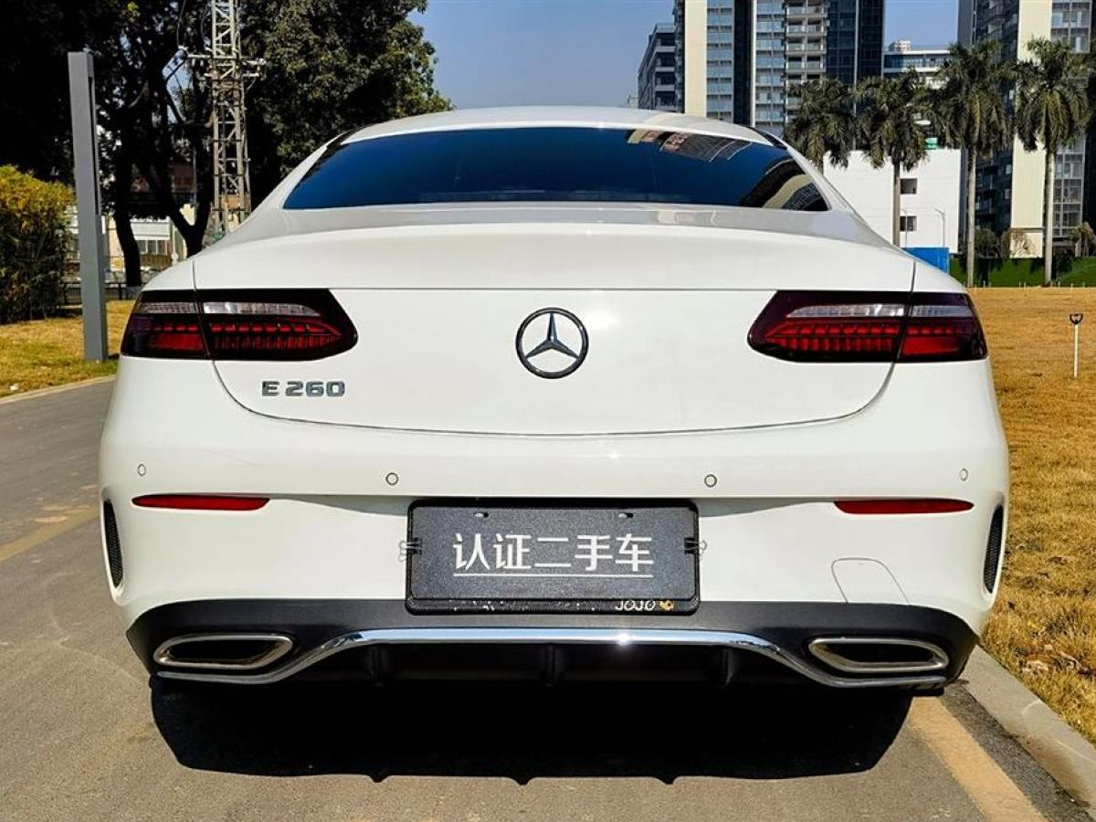 奔馳 奔馳E級(jí)  2021款 改款 E 260 轎跑車圖片