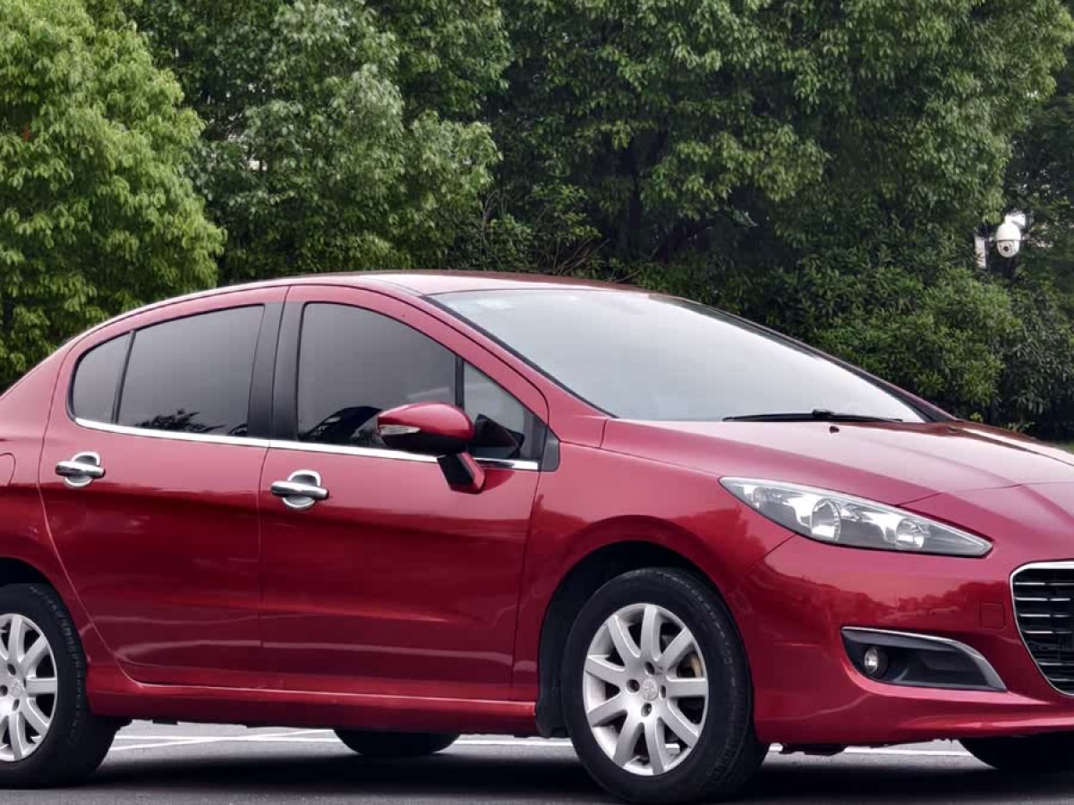 標致 308  2014款 樂享版 經(jīng)典 1.6L 手動風尚型圖片
