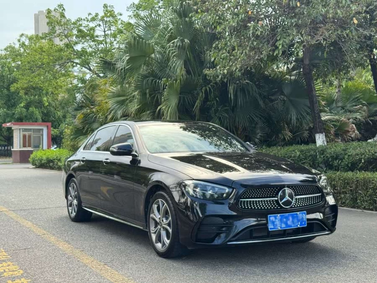 奔馳 奔馳E級  2021款 改款 E 300 L 運動時尚型圖片