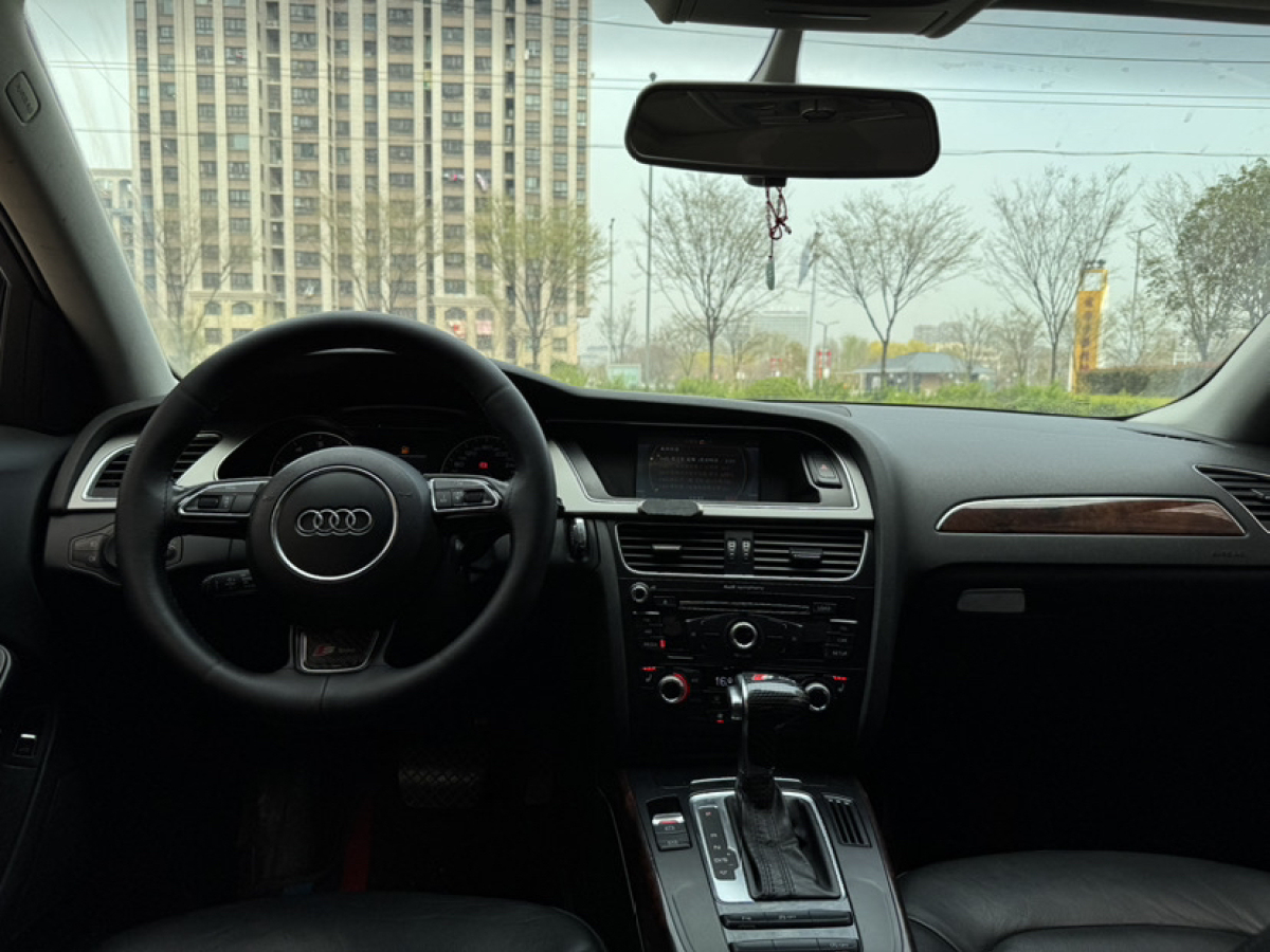 奧迪 奧迪A4L  2015款 35 TFSI 自動舒適型圖片