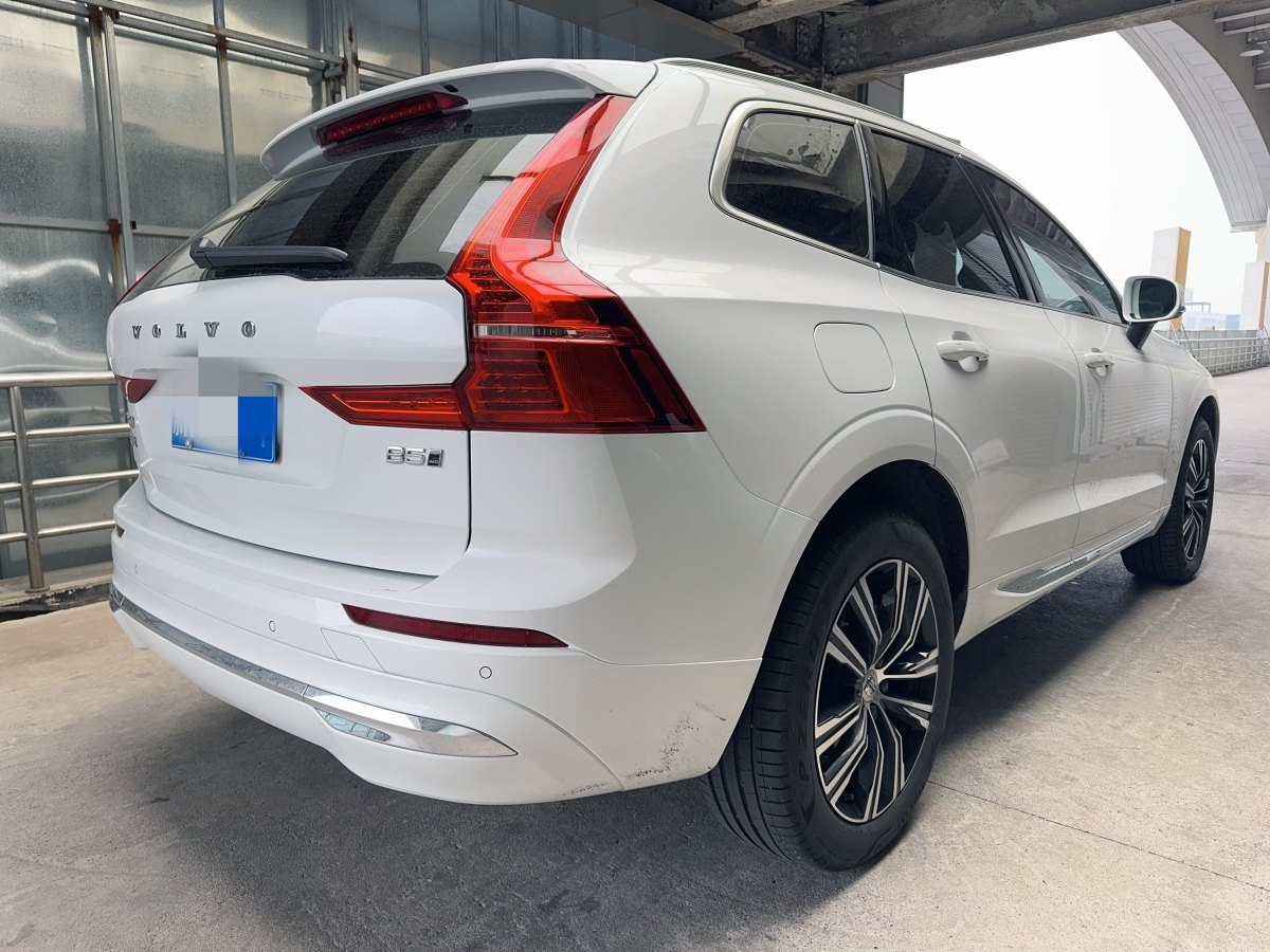 沃爾沃 XC60  2022款 B5 四驅(qū)智遠(yuǎn)豪華版圖片