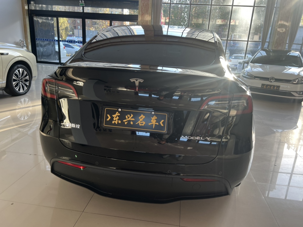 特斯拉 Model 3  2021款 改款 標準續(xù)航后驅(qū)升級版圖片