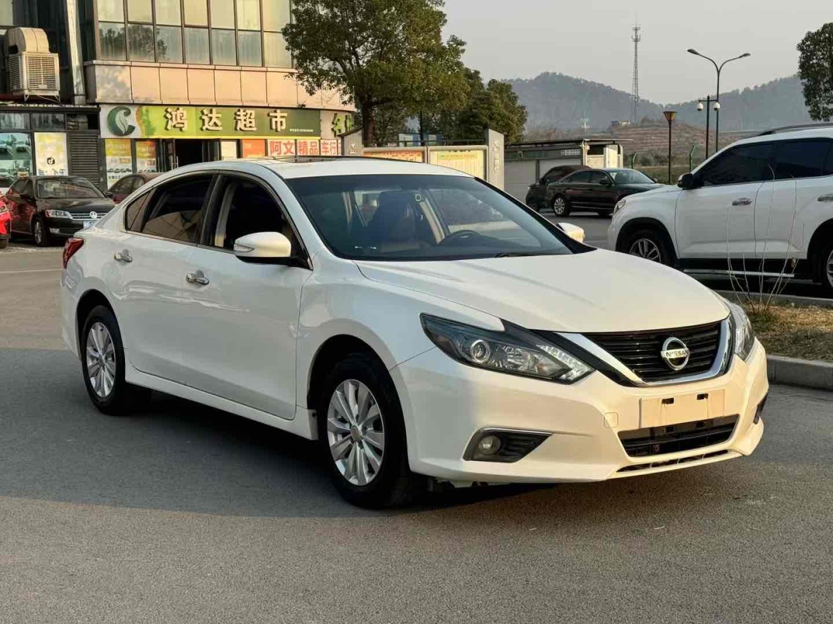 日產(chǎn) 天籟  2016款 改款 2.0L XL舒適版圖片