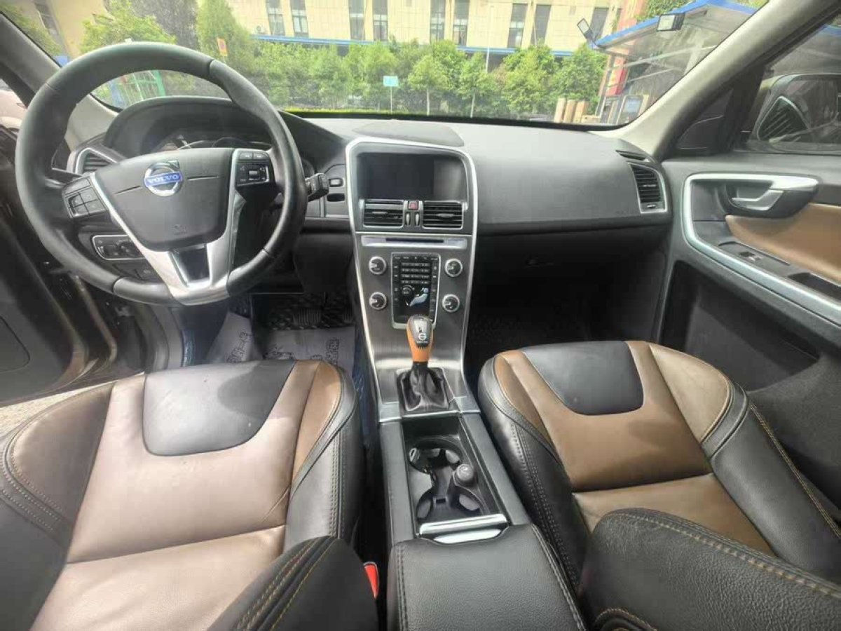 沃爾沃 XC60  2016款 T5 智進版圖片