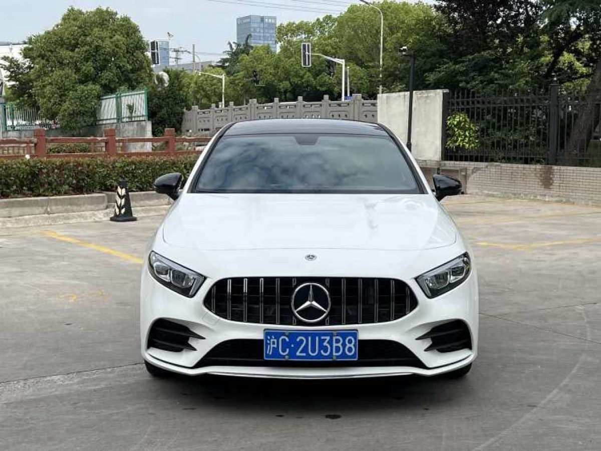 奔馳 奔馳A級  2022款 改款 A 200 L 運動轎車時尚型圖片