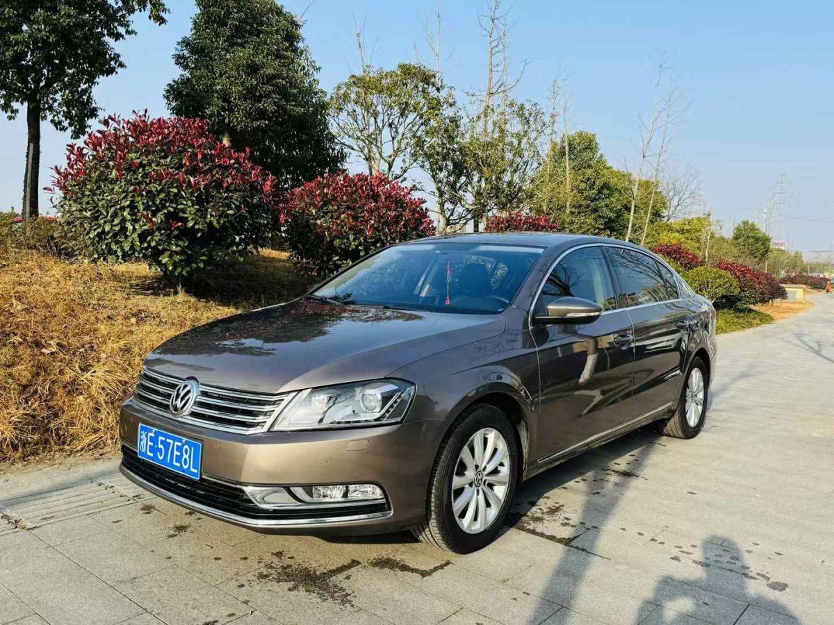 大眾 邁騰  2012款 1.8 TSI 改款領(lǐng)先版圖片