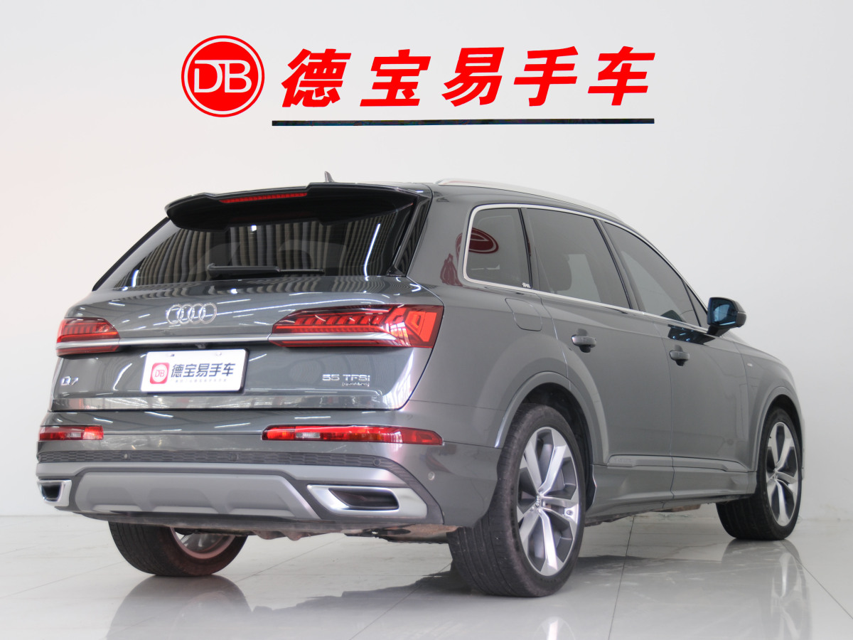 奧迪 奧迪Q7  2024款 55 TFSI quattro S line運(yùn)動型圖片