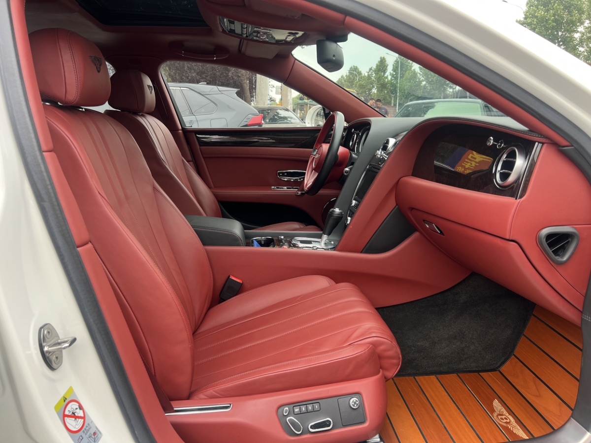 賓利 飛馳  2015款 4.0T V8 豪華版圖片