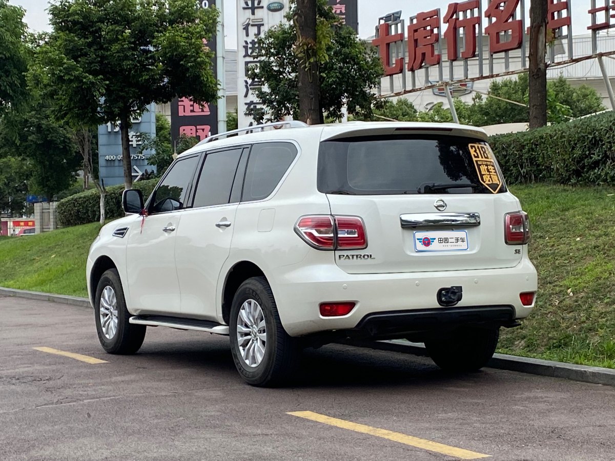 日產(chǎn) 途樂(lè)  2018款 4.0L 鉑金型圖片