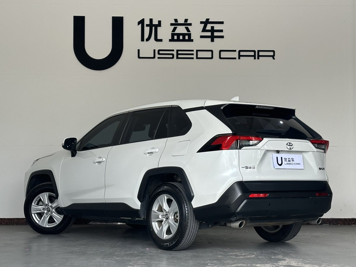 豐田 RAV4  2018款 榮放 2.0L CVT兩驅(qū)都市版圖片