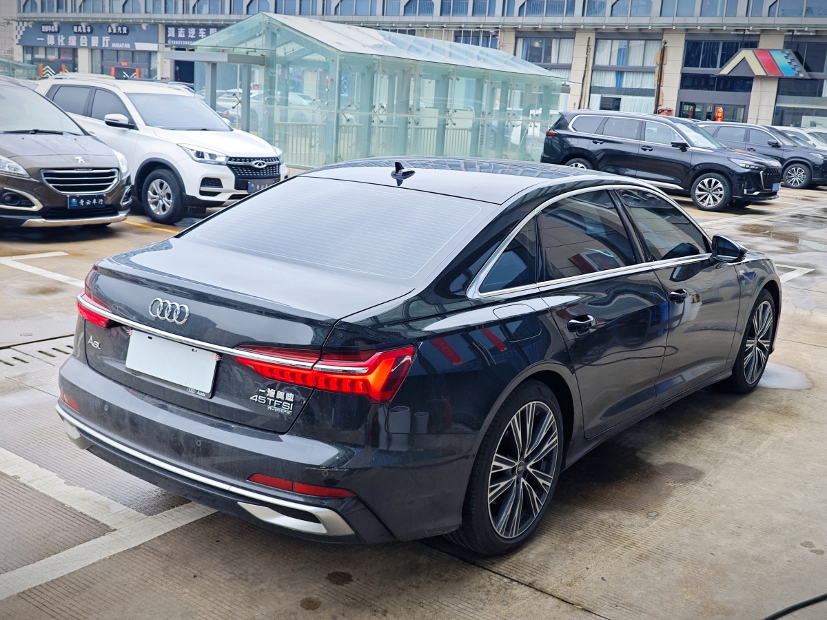 奧迪 奧迪A6L  2024款 45 TFSI quattro 臻選動(dòng)感型圖片