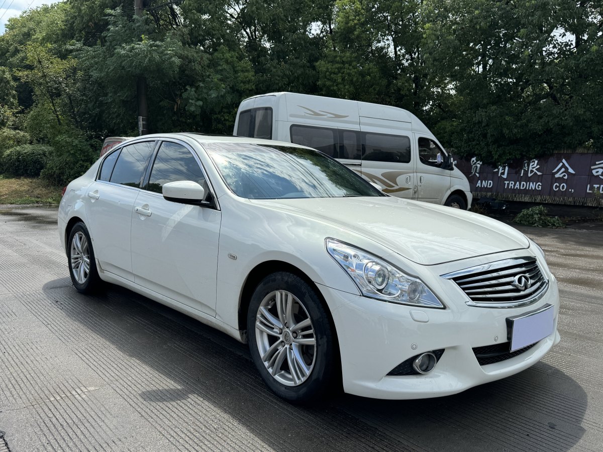 英菲尼迪 G系  2013款 G25 Sedan 運(yùn)動(dòng)版圖片