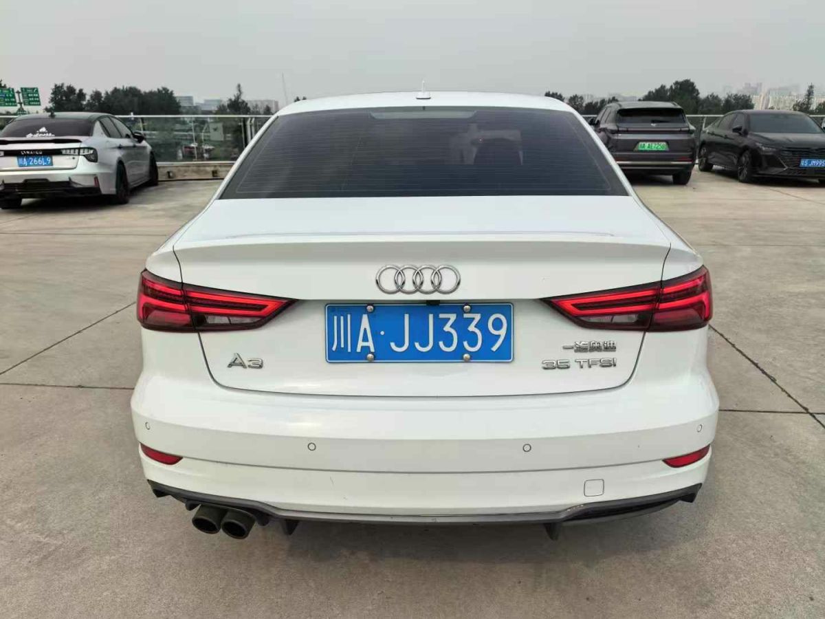 奧迪 奧迪A3  2018款 A3 1.4T 35TFSI Limousine時尚型圖片