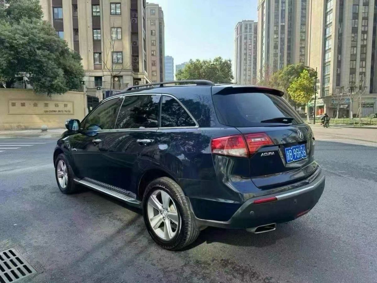 謳歌 MDX  2011款 3.7 標(biāo)準(zhǔn)尊享運(yùn)動版圖片