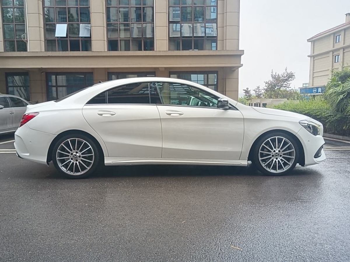 2018年9月奔馳 奔馳CLA級(jí)  2018款 CLA 220 4MATIC